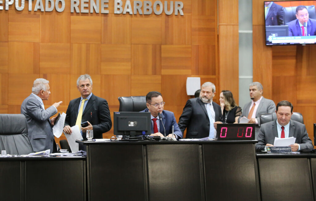 ALMT publica composição das 14 comissões permanentes da Casa