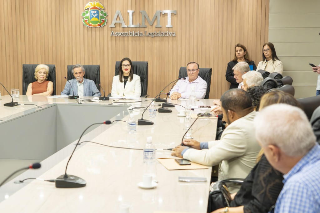 ALMT reconhece o trabalho de pilotos para o desenvolvimento do estado