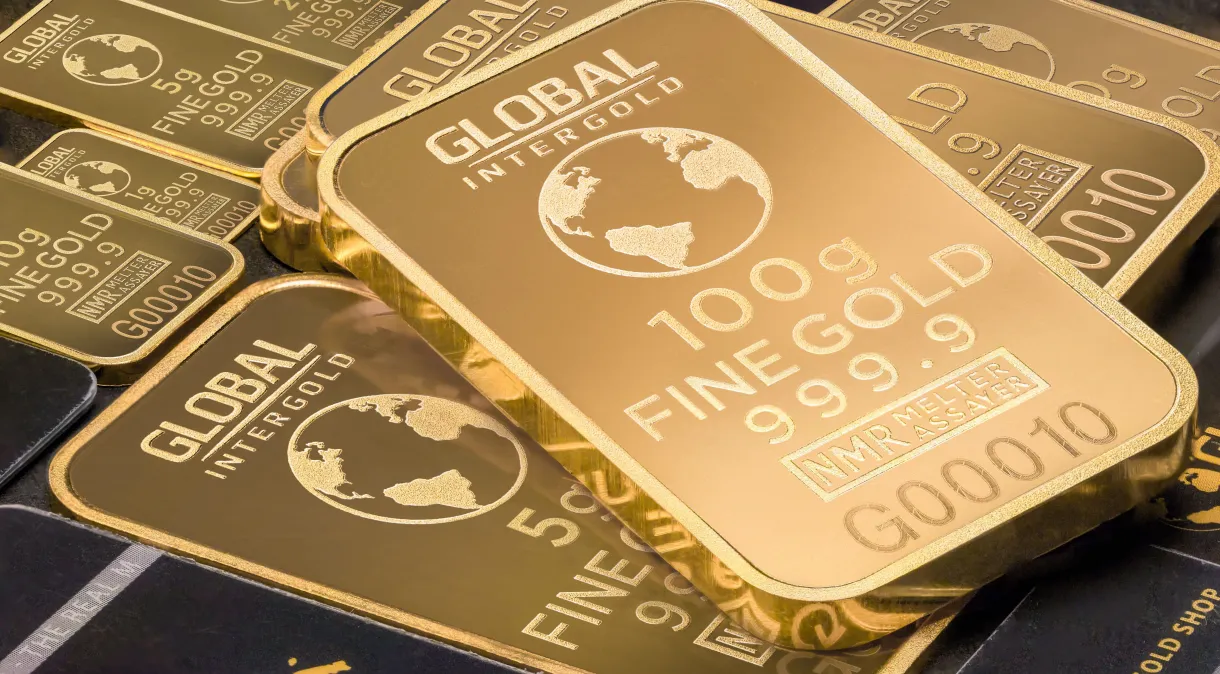 Ouro renova máxima histórica com juros dos EUA no foco