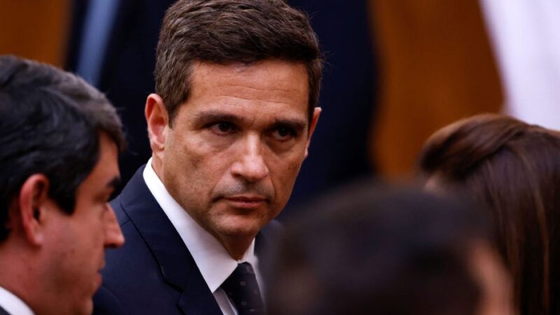 Vejo com muita preocupação a PEC da escala 6×1, diz Campos Neto