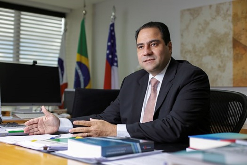 Simonetti apresenta Perfil ADV e reforça defesa de prerrogativas em artigo na Justiça e Cidadania