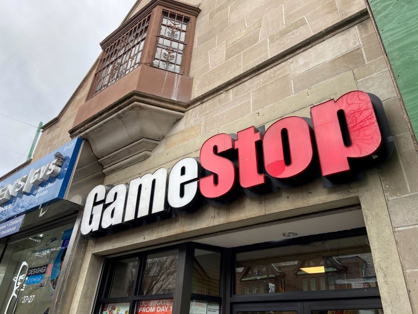 Youtuber por trás dos movimentos das ações da GameStop se revela após 3 anos