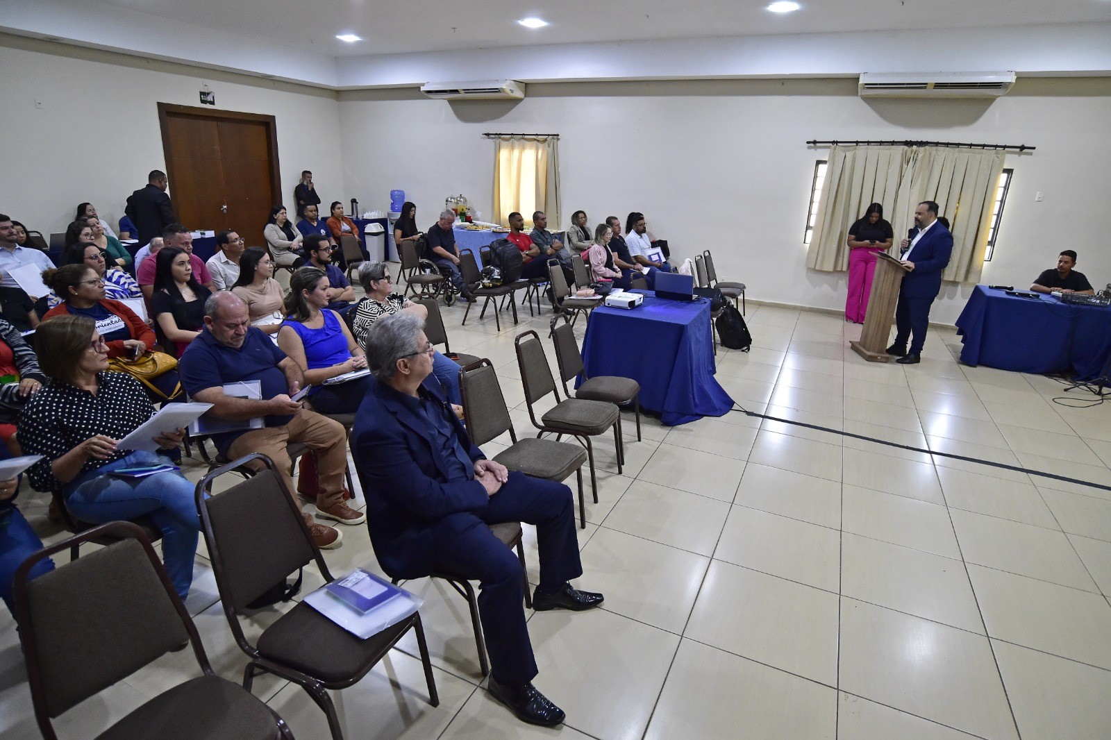 Fiscais de defesa do consumidor de Procons de Mato Grosso participam de capacitação em Cuiabá