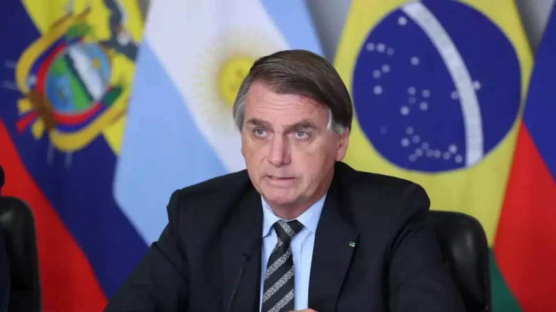 PF indicia Bolsonaro e Mauro Cid no caso das joias sauditas