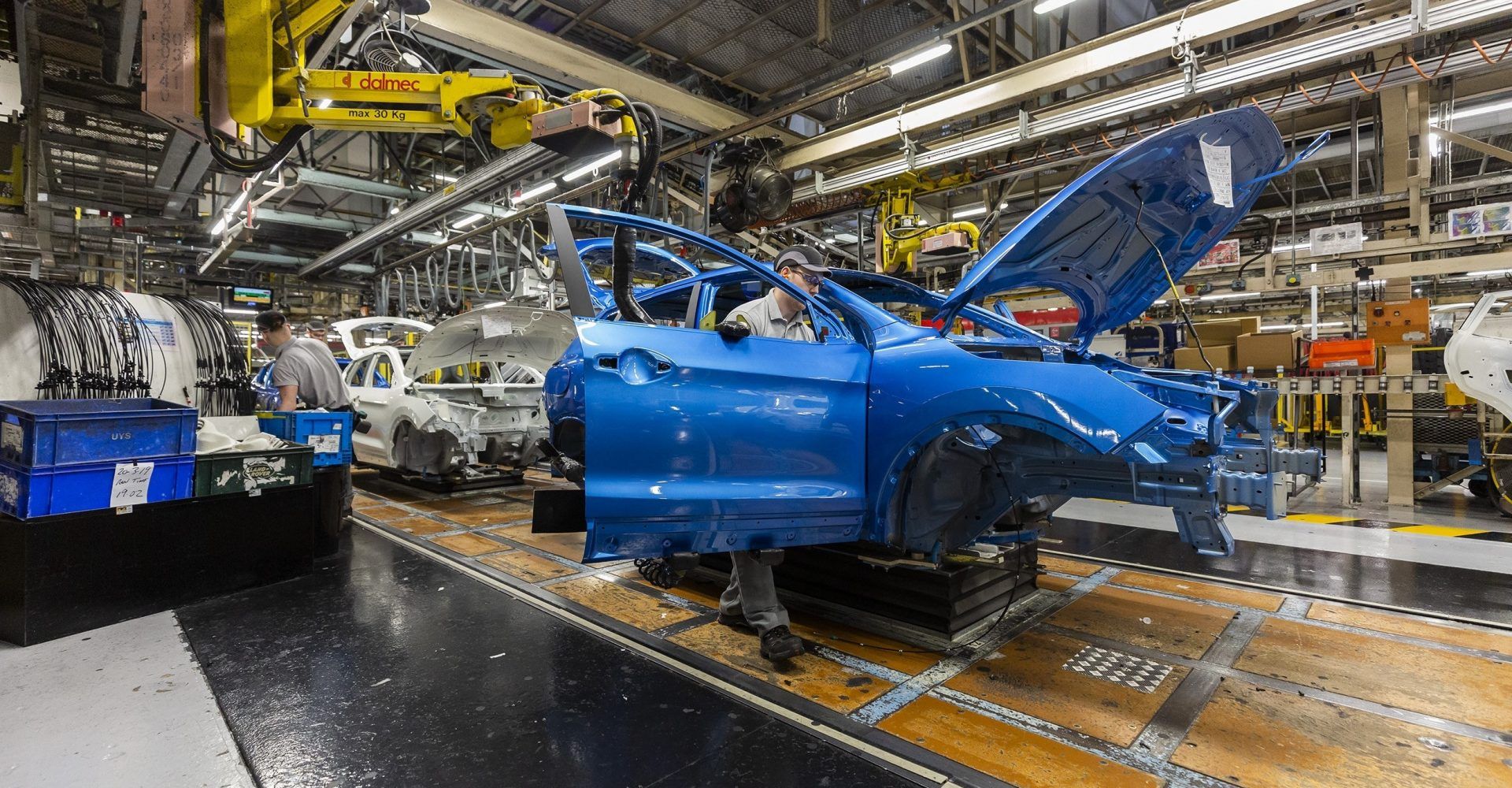 PMI industrial do Reino Unido sobe a 52,1 em julho e atinge o maior nível em dois anos