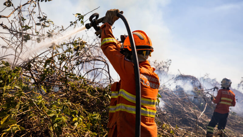 Corpo de Bombeiros extingue três incêndios em Mato Grosso nesta sexta-feira (26)