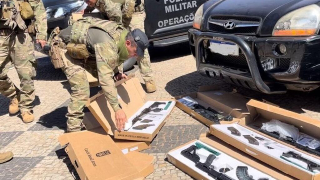 Polícia apura se fuzis tchecos apreendidos no Brasil vieram do Paraguai – Jornal Advogado – Em Mato Grosso