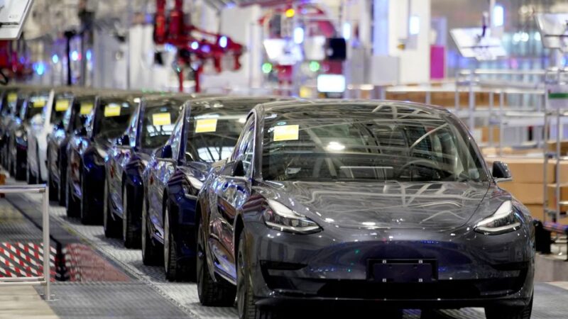 Carros da Tesla fabricados na China terão sobretaxa menor da UE