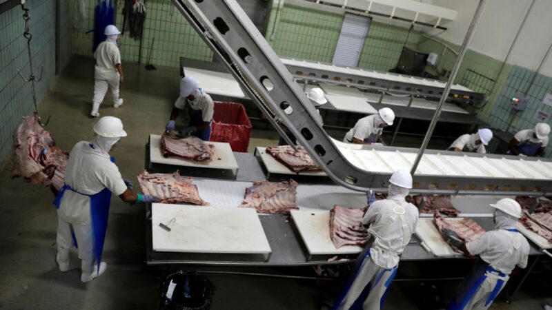 Marfrig reverte prejuízo e lucra R$ 75 milhões no 2º trimestre