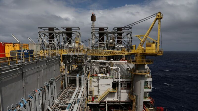 Petrobras vai superar 1 milhão de barris em Búzios, diz presidente da estatal