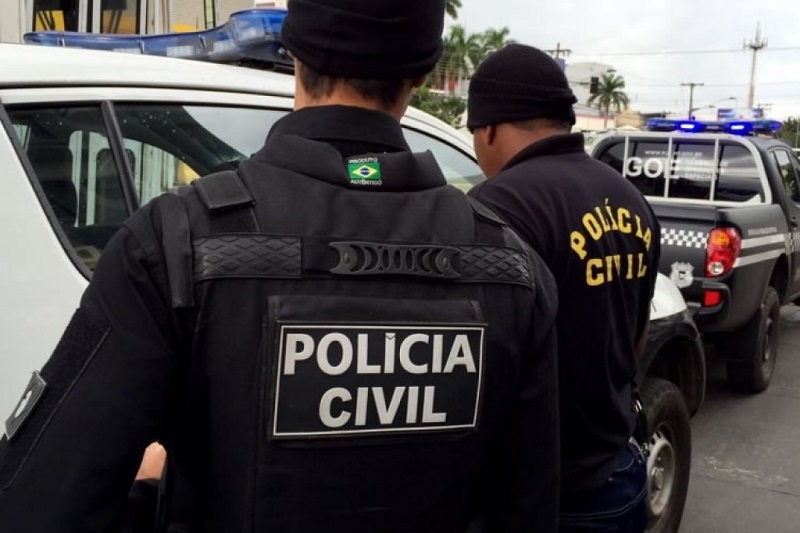 Polícia Civil prende em flagrante homem que agrediu ex-companheira na frente de familiares