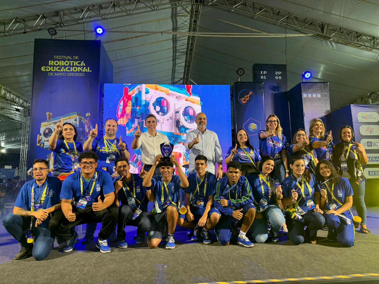 12 equipes da Rede Estadual vencem disputas do 1º Festival de Robótica Educacional de MT