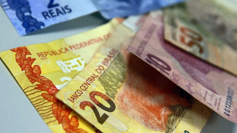 Brasileiros têm bilhões esquecidos em bancos; veja como sacar