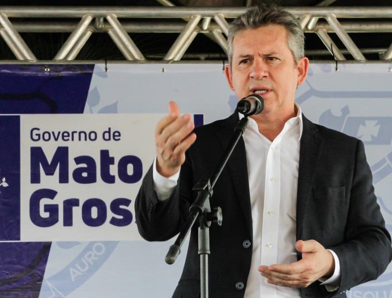PREFEITO TEM DE SER PRESO: Governador critica Emanuel Pinheiro por não usar as lâmpadas “LED” em estoque para iluminação de Cuiabá
