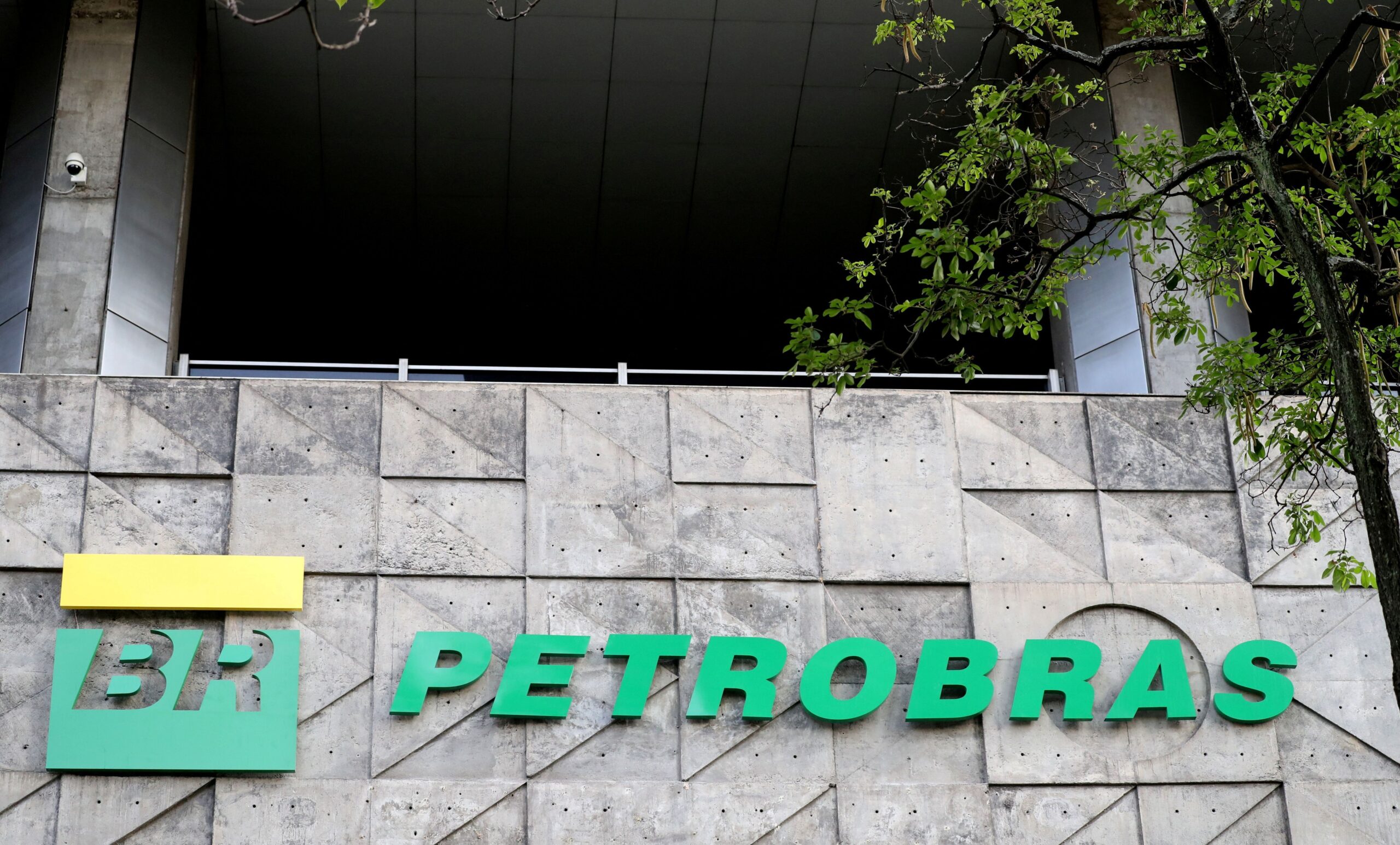Petrobras pode iniciar produção de nova plataforma até próxima semana