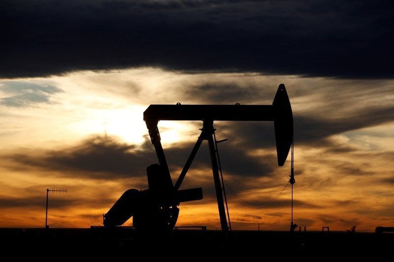 Petróleo cai mais de 2% após dados de empregos nos EUA