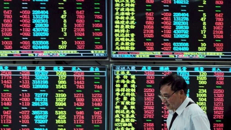 Ações chinesas devolvem ganhos, mas Hong Kong cai com otimismo menor sobre estímulo