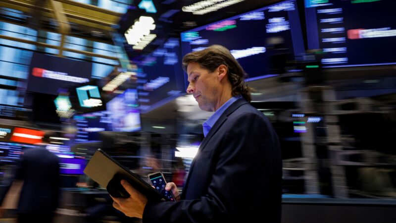 Futuros do S&P 500 atingem máxima recorde após Trump declarar vitória