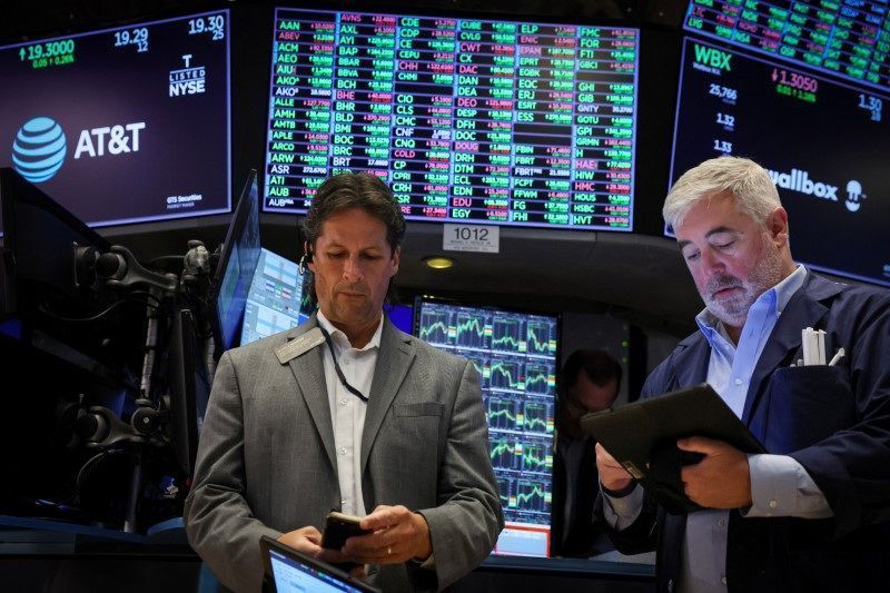 Bolsas NY fecham em queda à espera de eleição nos EUA e do Fed
