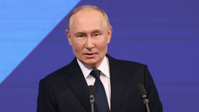 Putin propõe criação de sistema de pagamento para Brics alternativo ao Swift