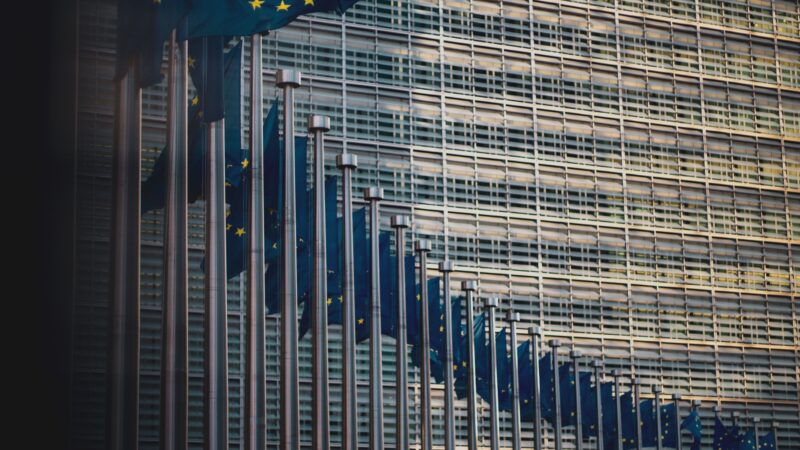 Zona do euro: inflação enfraquece e deve elevar apostas de corte nos juros