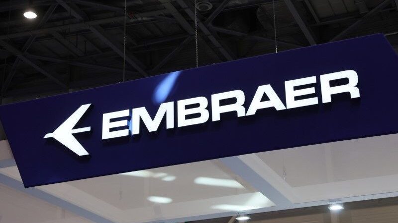 Embraer assina acordo com empresa aeroespacial da Indonésia