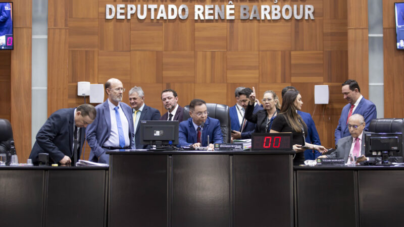 Assembleia marca sessão para apreciar RGA dos servidores e contas de Mendes no dia 8 de janeiro