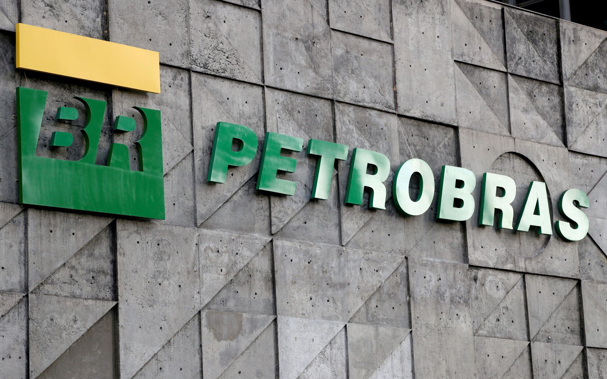 Moody’s eleva perspectiva da Petrobras de estável para positiva