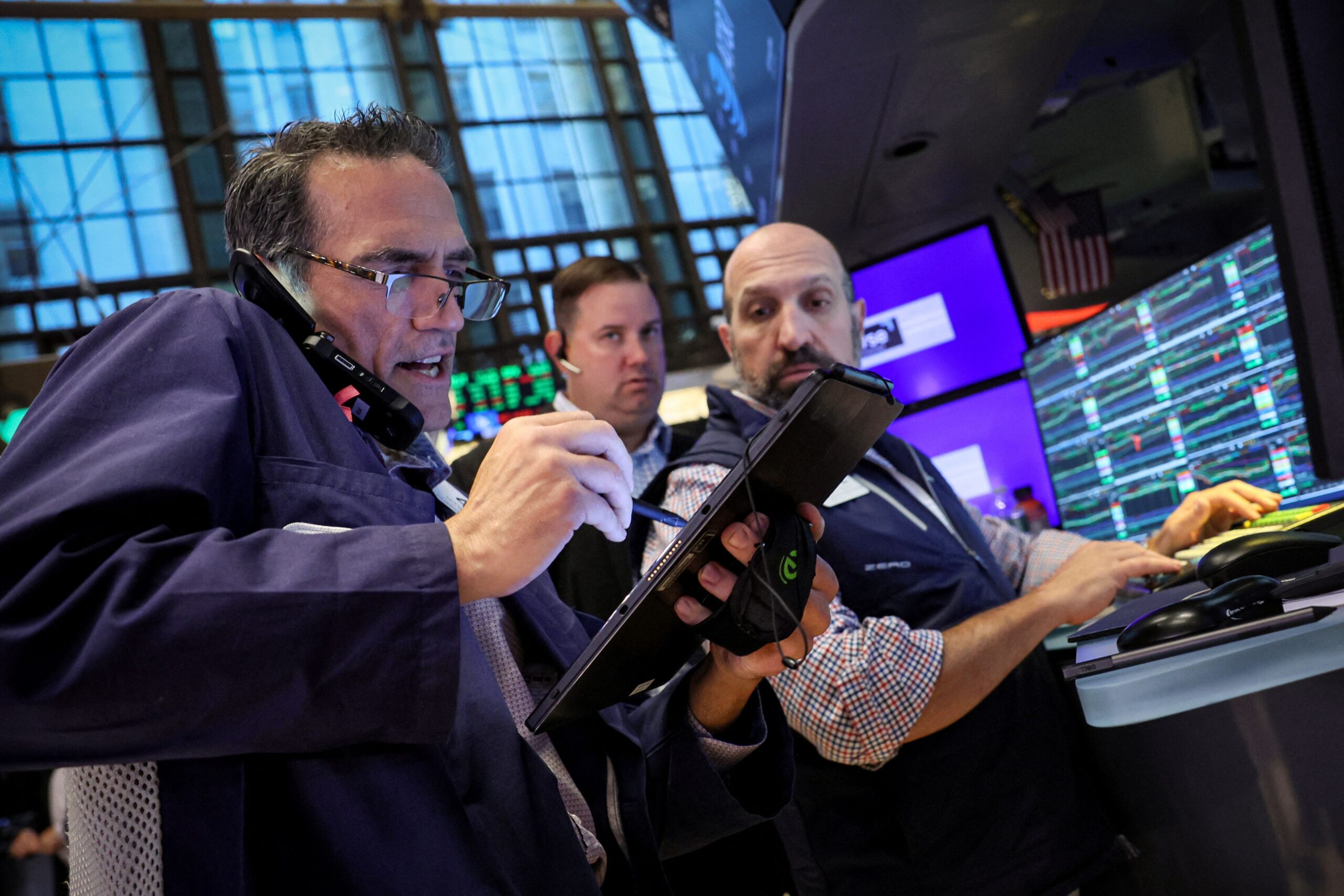 Bolsas de NY fecham sem direção definida após perda de fôlego