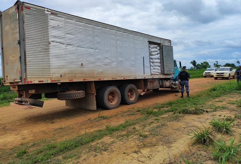 Sema e PM deflagram operação em reserva extrativista de MT e apreende caminhão com sementes de capim – Jornal Advogado – Em Mato Grosso