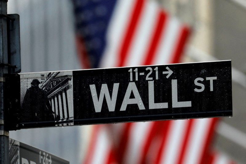 Wall Street cai após dados de inflação dos EUA; ações de tecnologia pressionam Nasdaq