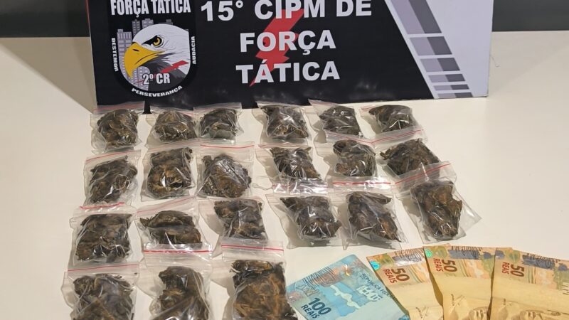 Força Tática prende trio por tráfico de drogas e recolhe 34 porções de maconha