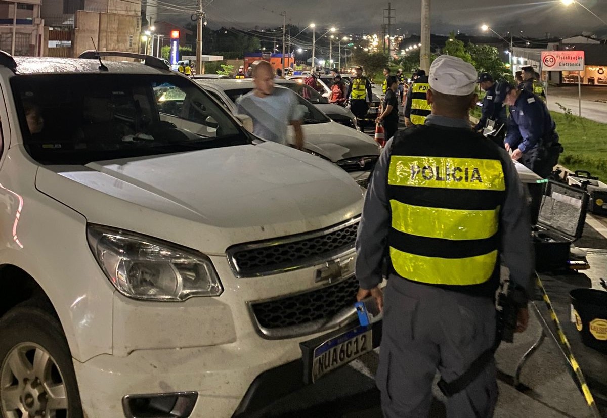 Operação Lei Seca termina com cinco motoristas presos por embriaguez em Cuiabá