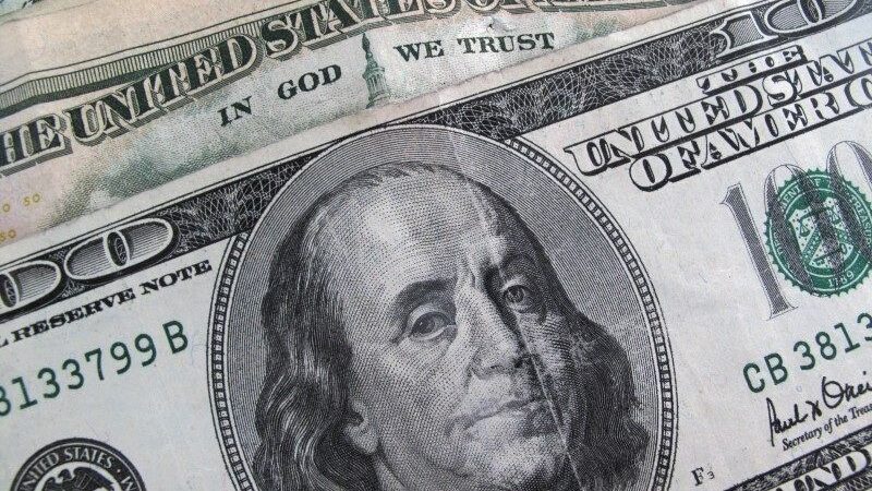 BC vende US$ 2 bi em leilão de linha; 2ª intervenção na era Galípolo