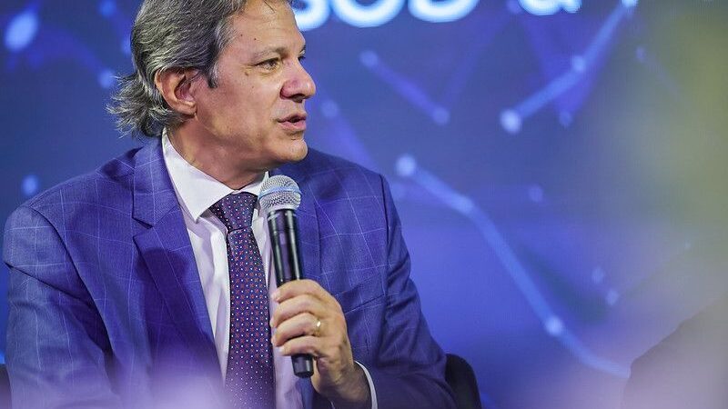 Haddad afirma estar confiante de que pacote fiscal não será “desidratado” no Congresso