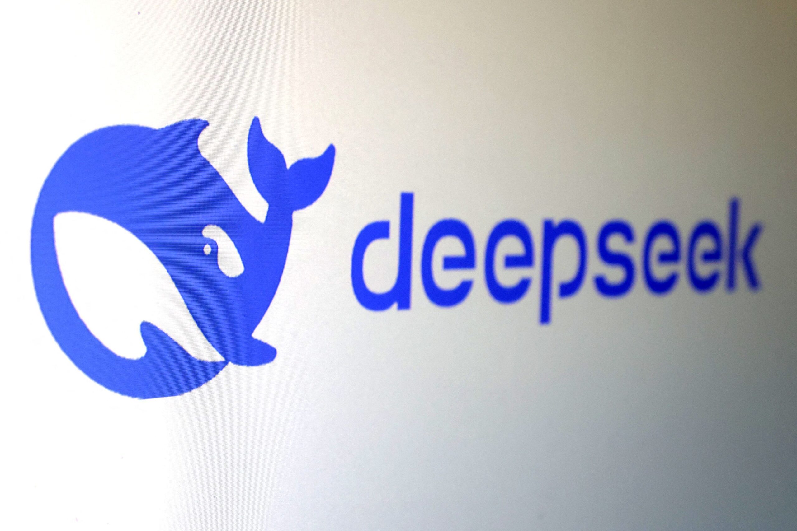 Chatbot DeepSeek atinge 17% de precisão e fica atrás de rivais ocidentais