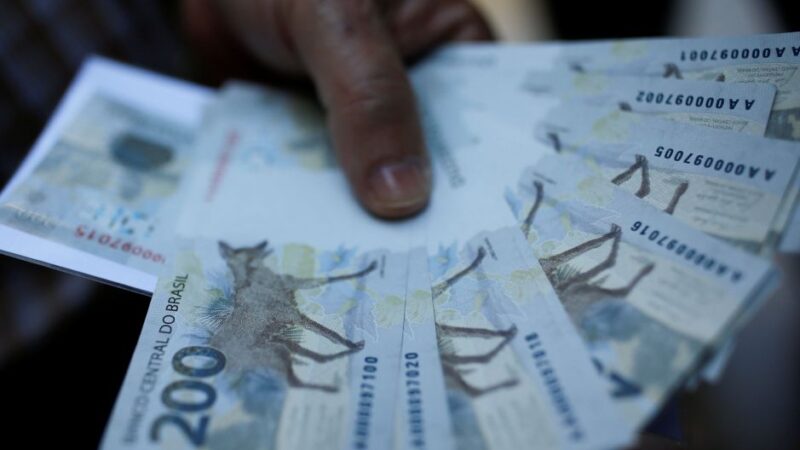 Waack: Fisco arrecada como nunca; dívida cresce como sempre