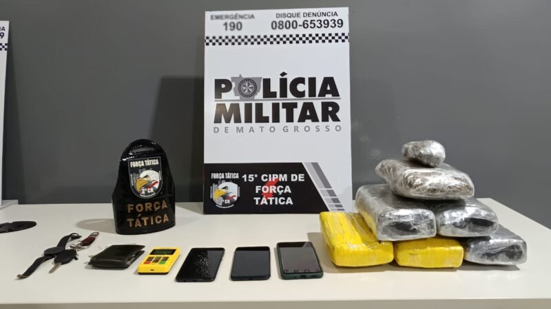 Força Tática prende quatro homens por tráfico e apreende seis tabletes de maconha