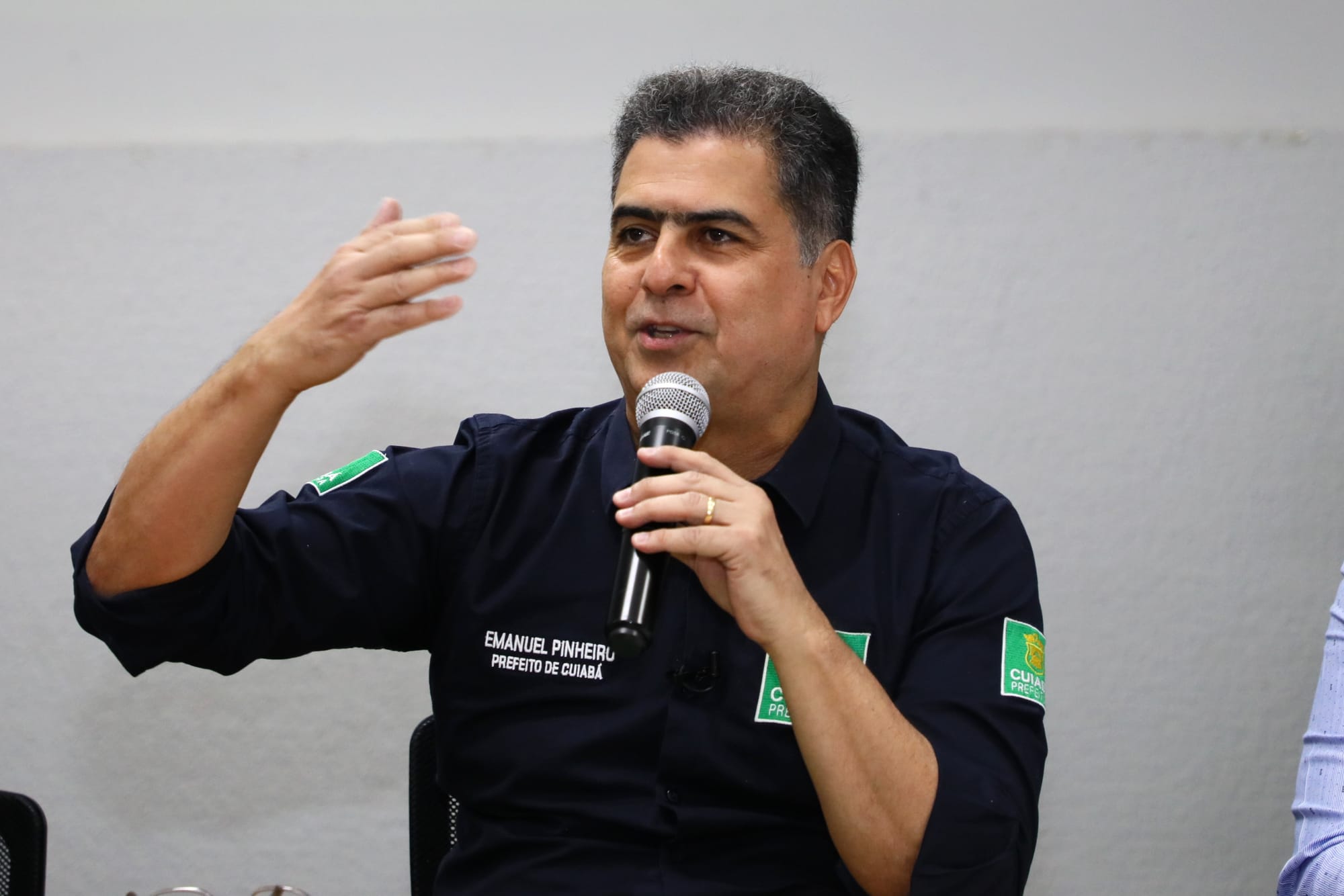 “Antes tarde do que nunca”, diz Emanuel após MP citar gastos de R$ 50 mi de Cuiabá com interior