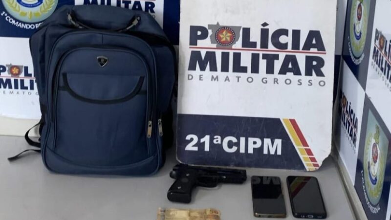 Polícia Militar detém dois homens por roubo com simulacro de arma de fogo