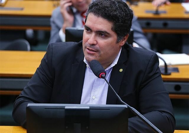 Deputado quer integrar dados bancários para evitar aposta com Bolsa Família