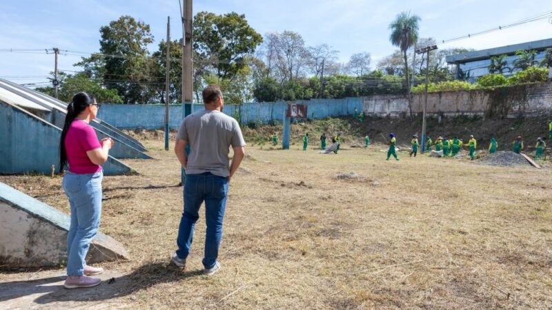 Primeira-dama acompanha limpeza para instalação do Complexo Neurossensorial