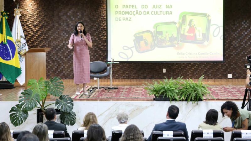 Cultura de paz e liderança restaurativa marcam segundo painel do Seminário de Justiça Restaurativa