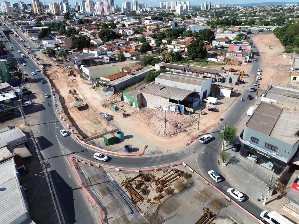 Obras do Complexo Leblon avançam com demolição de imóveis para duplicar Rua Boa Vista