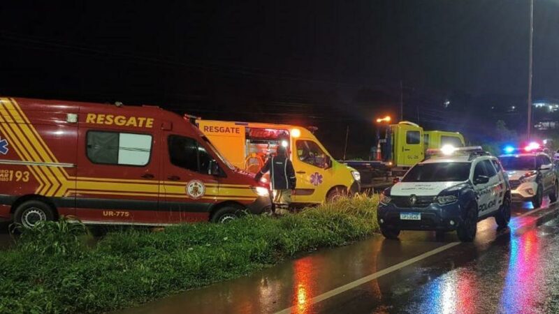 Corpo de Bombeiros atua em ocorrência de acidente de trânsito na BR-163