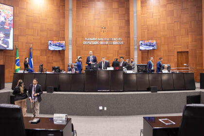 Deputados decidem adiar votação da LOA de 2026 para a próxima segunda-feira