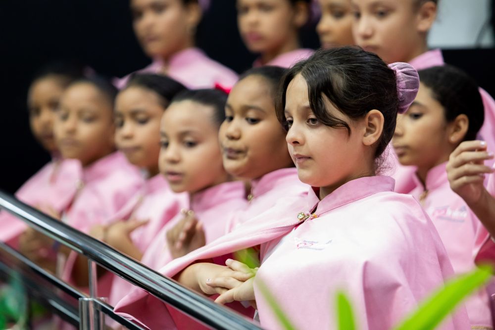 Cantata de Natal do Siminina reúne vozes e emoção no Ginásio Verdinho nesta quarta-feira