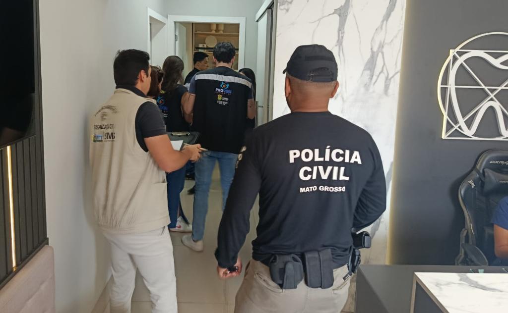 Polícia Civil e órgãos fiscalizadores flagram exercício ilegal de profissão em clínica odontológica de Cuiabá