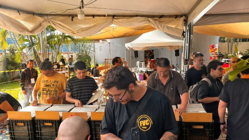 32ª Feira de Vinil e Criatividades conta com 15 expositores criativos do Estado
