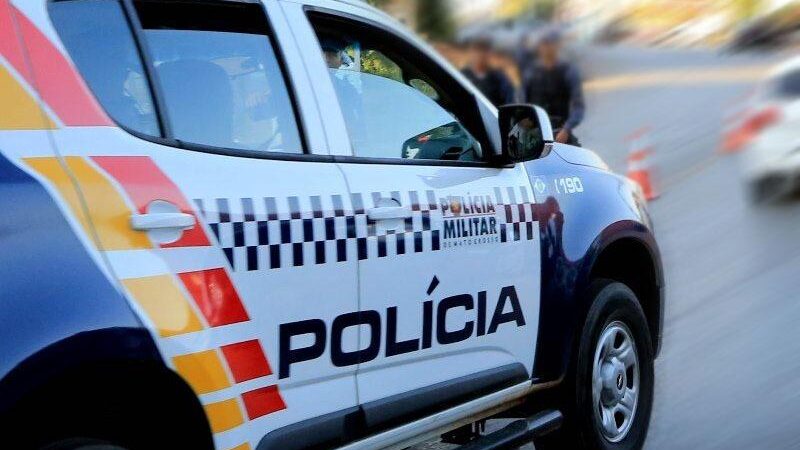 Polícia Militar prende homem suspeito de espancar esposa em Matupá